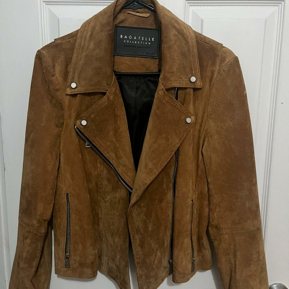 Vintage leather jackets just don’t go out of style!